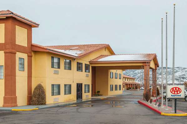 Exterior view - Quality Inn & Suites Grants - I-40, Exit 85