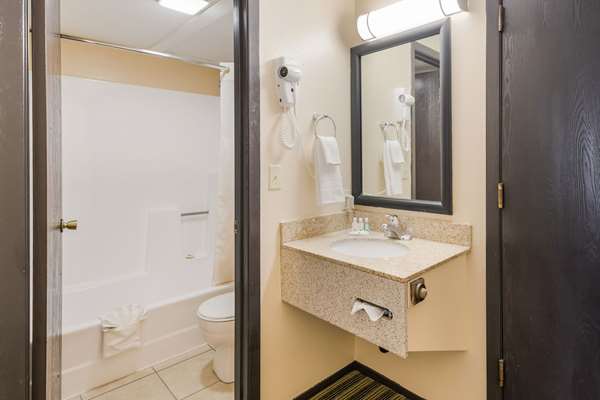  - Quality Inn Clovis