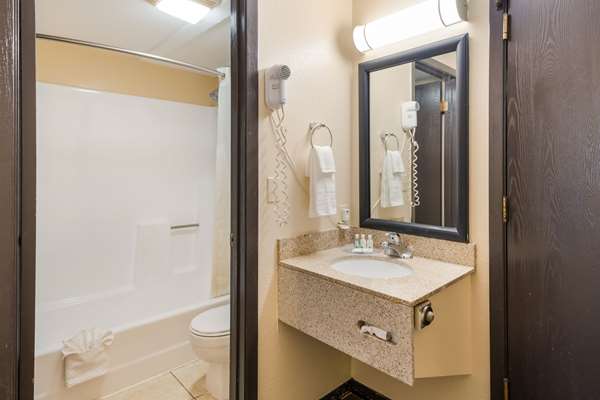  - Quality Inn Clovis
