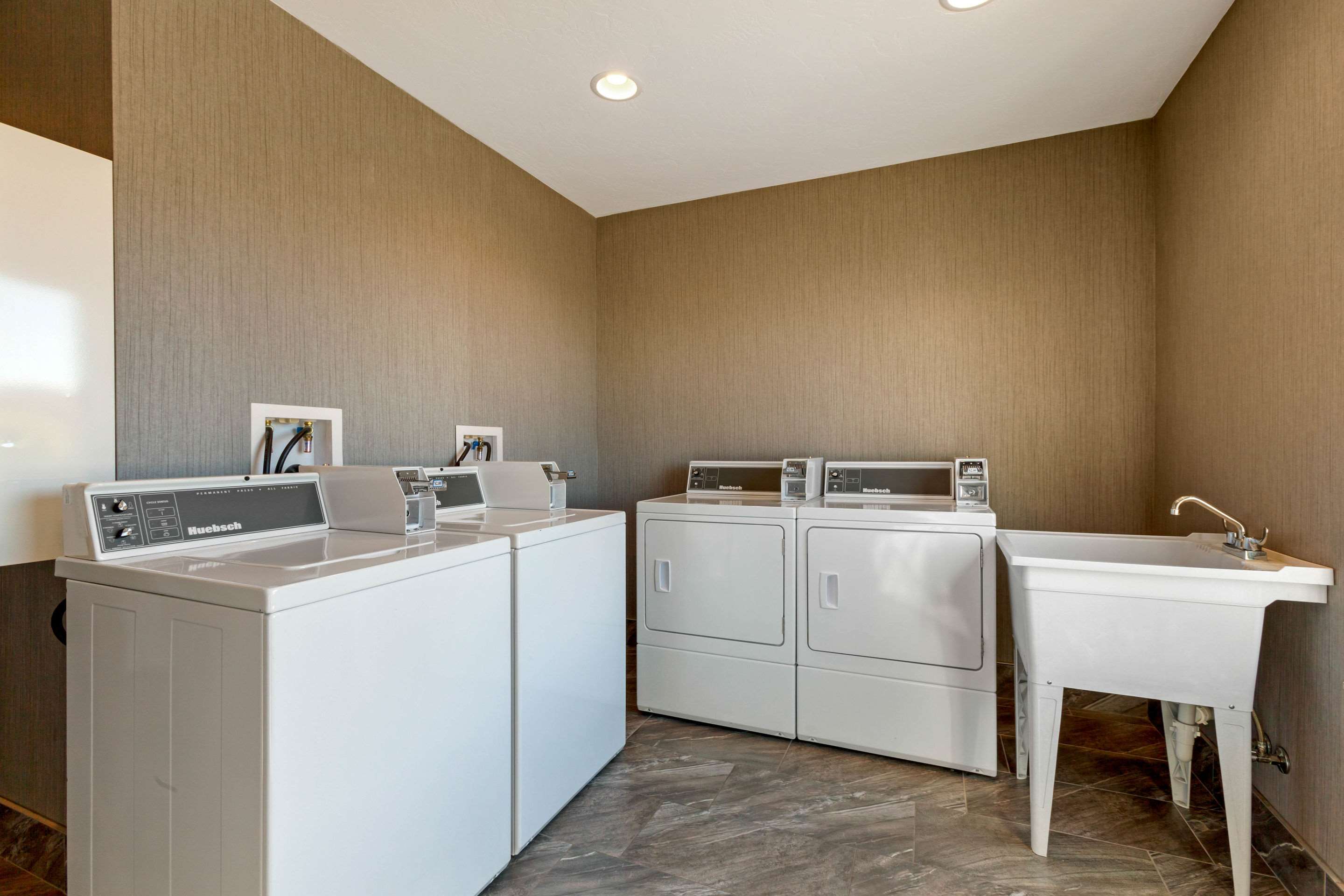 Guest laundry facilities | Comfort Suites Las Cruces I-25 North