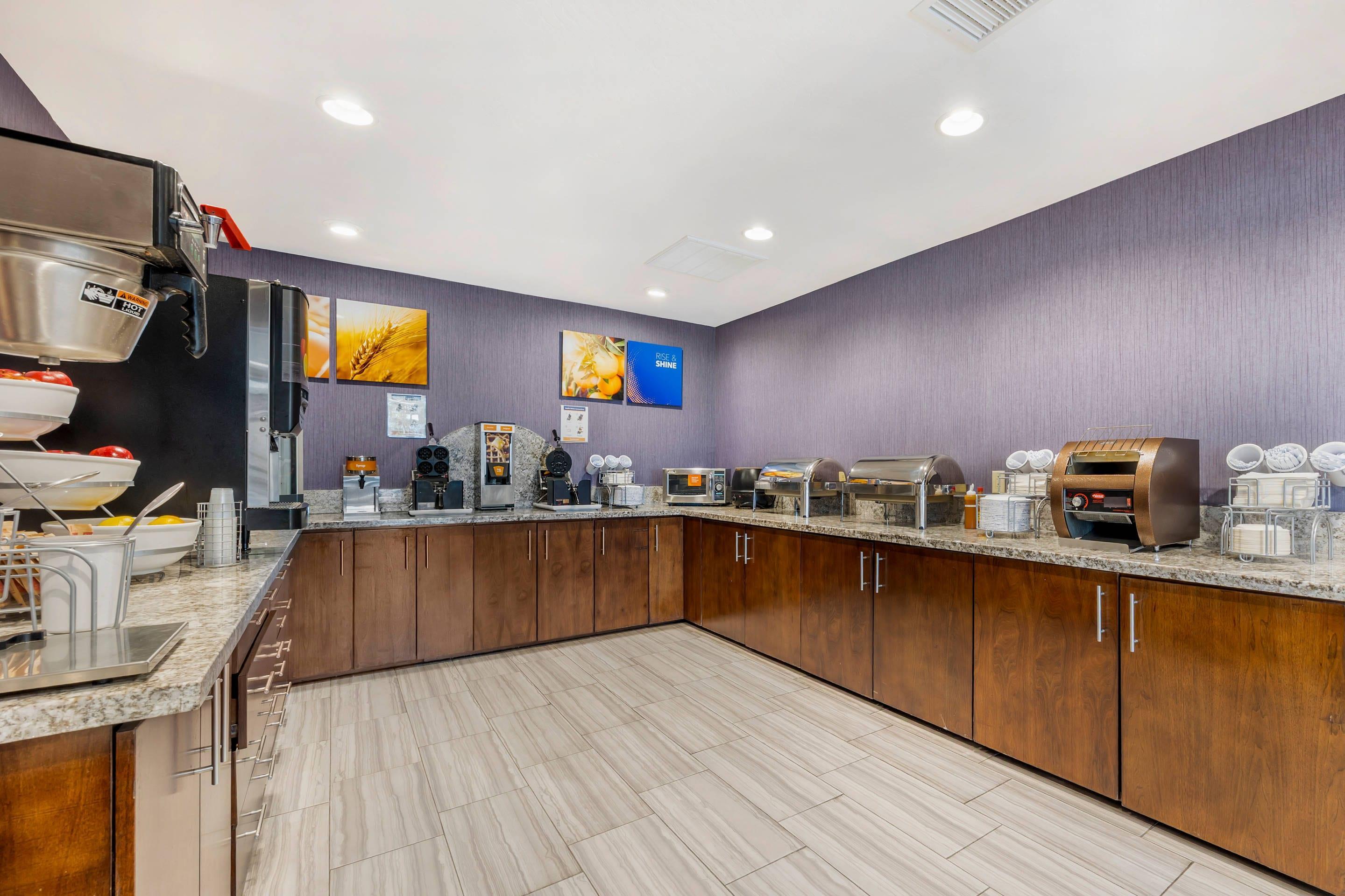 Assorted breakfast items | Comfort Suites Las Cruces I-25 North