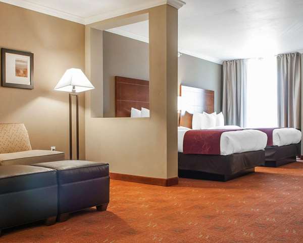  - Comfort Suites Farmington