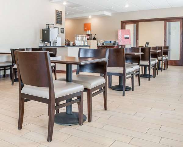 Amenities - Comfort Suites Farmington