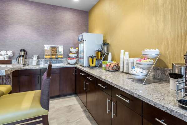 Amenities - Comfort Inn & Suites Lovington