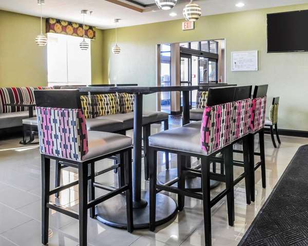 Amenities - Comfort Inn & Suites Artesia