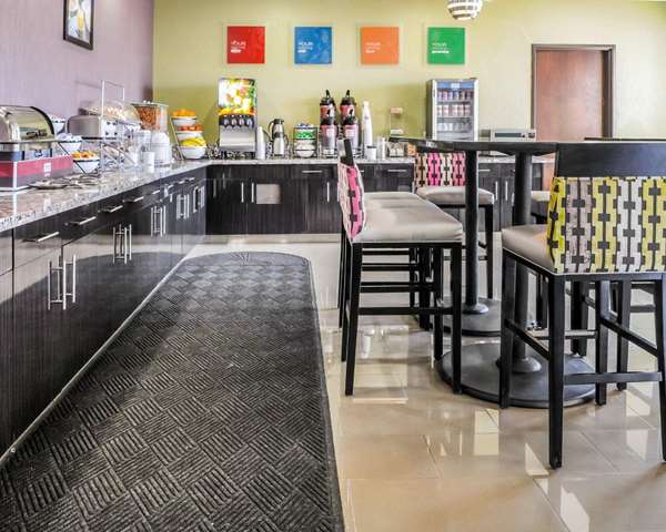 Amenities - Comfort Inn & Suites Artesia