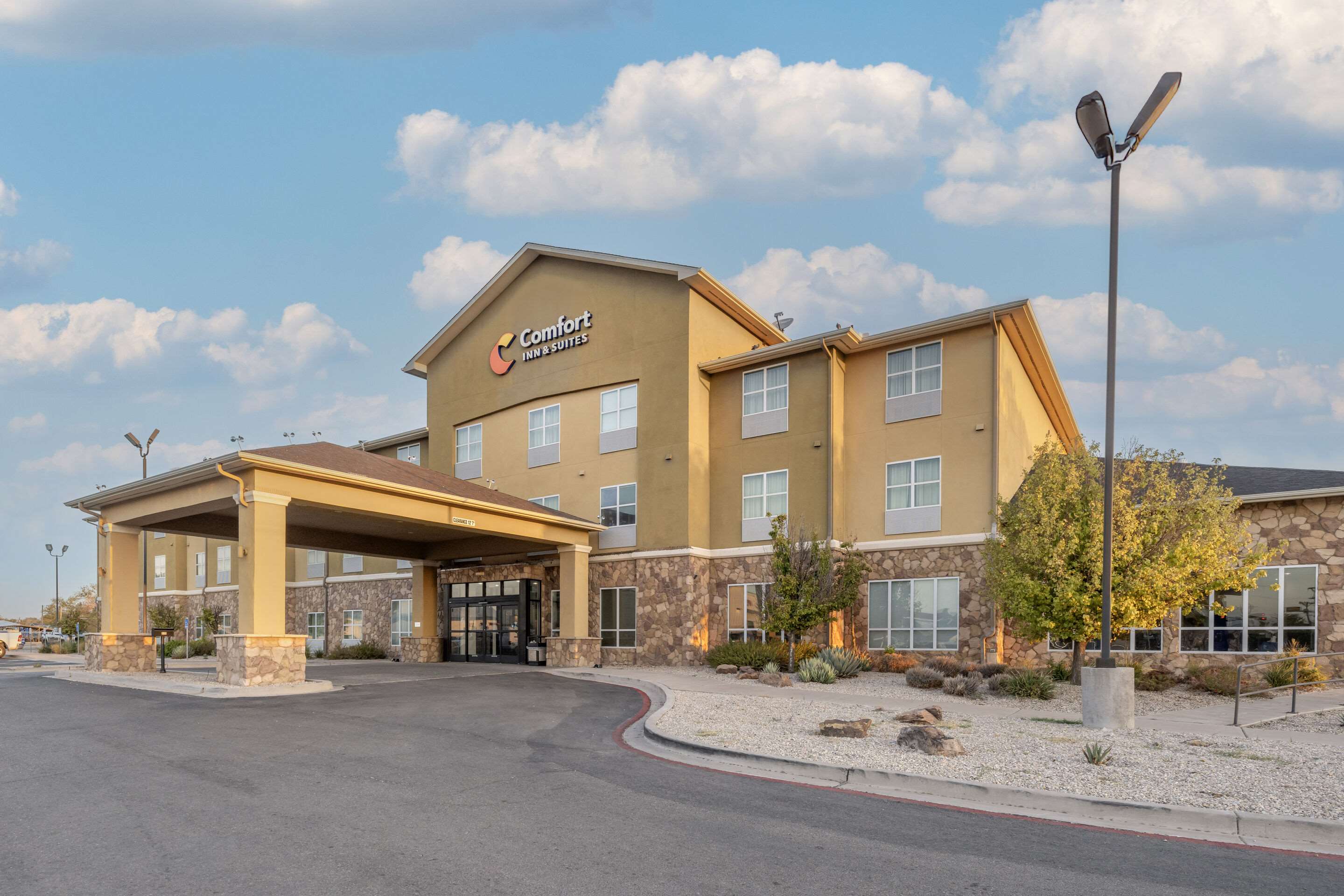 Hotel exterior | Comfort Inn & Suites Artesia