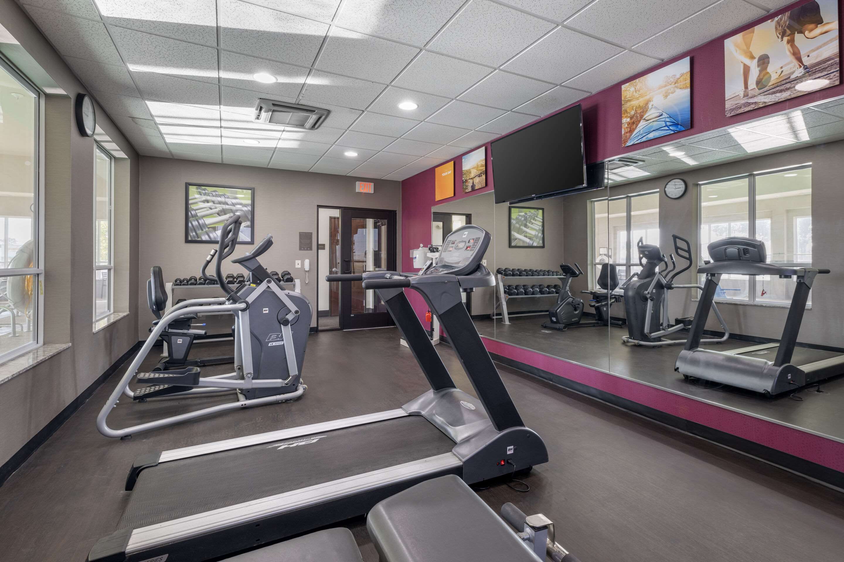 Fitness center | Comfort Inn & Suites Artesia