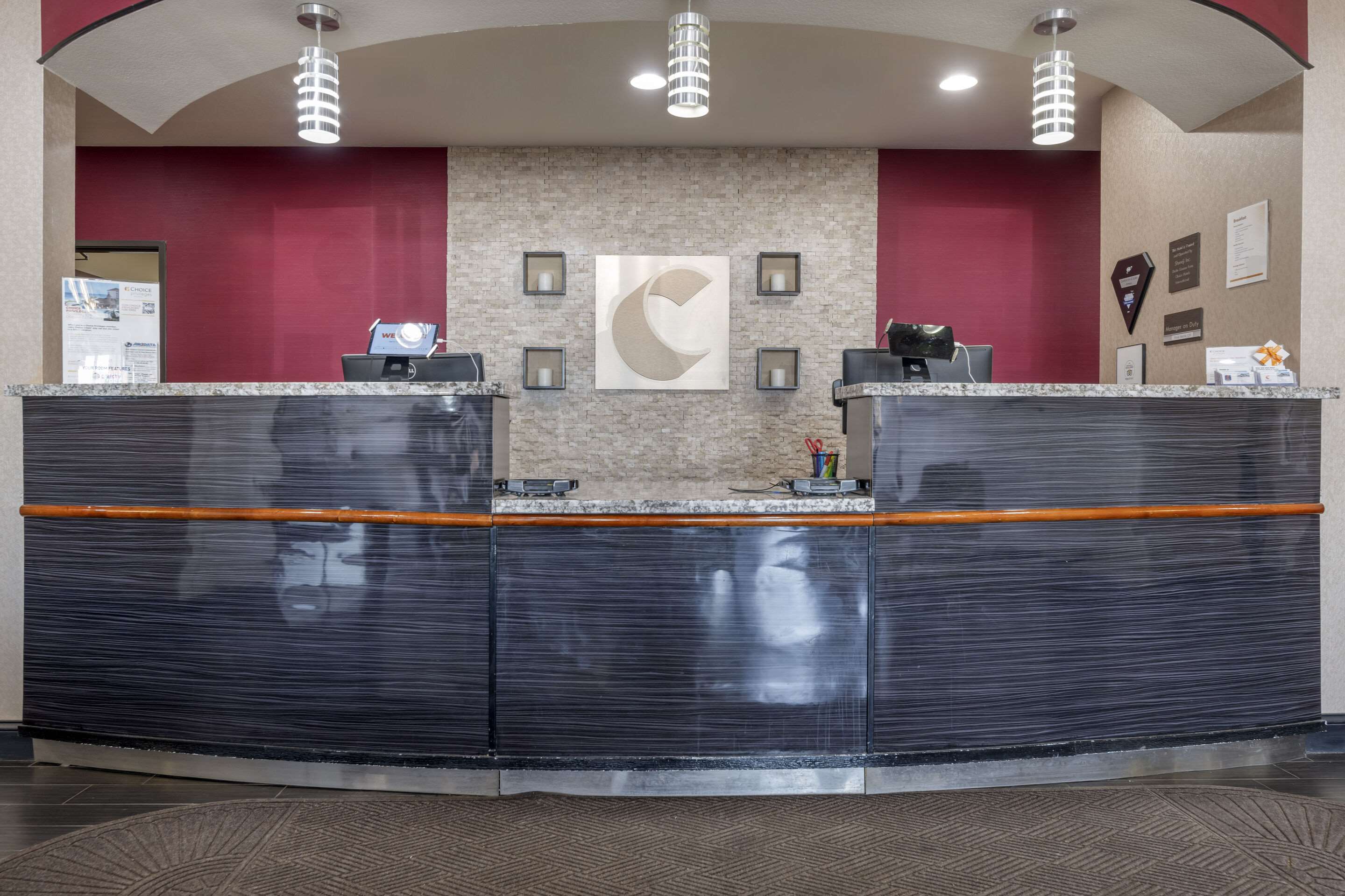 Front desk | Comfort Inn & Suites Artesia