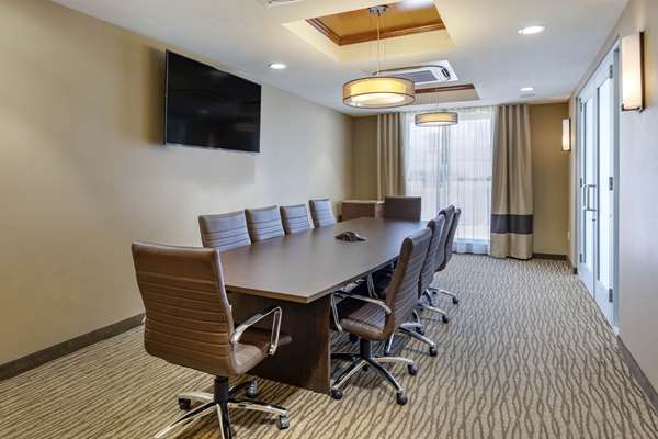  - Comfort Inn & Suites Edgewood - I-40, Exit 187