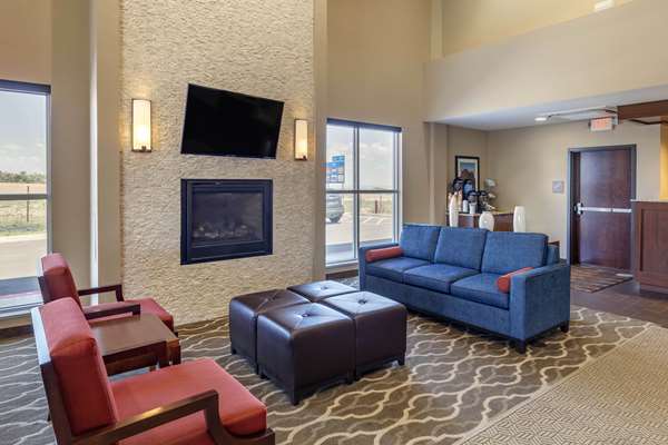  - Comfort Inn & Suites Edgewood - I-40, Exit 187