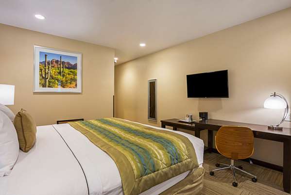  - Hotel at Sunland Park Casino - I-10, Exit 13