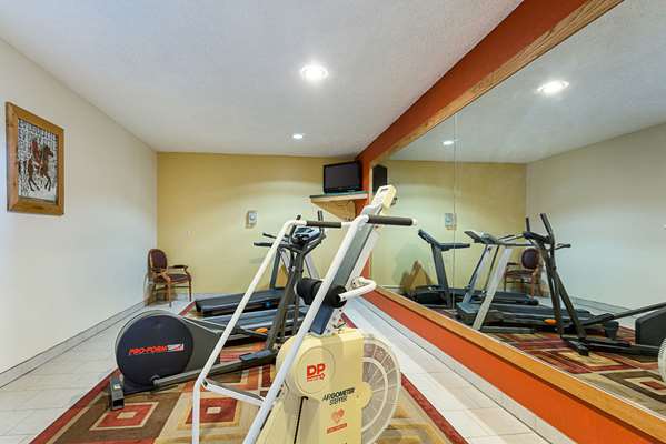 Fitness/ Exercise Room - Rodeway Inn Roswell