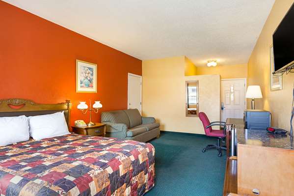 Suite - Rodeway Inn Roswell