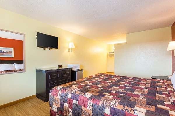  - Rodeway Inn Roswell