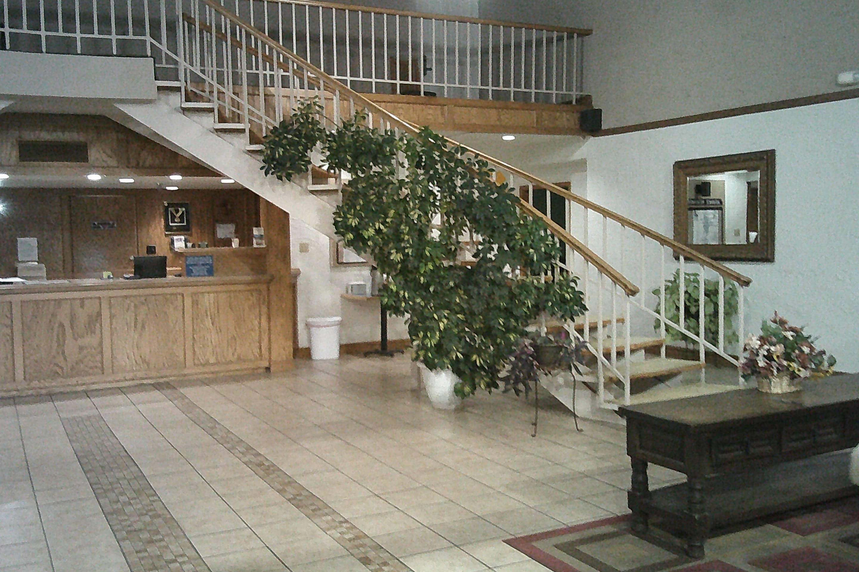 Hotel lobby | Rodeway Inn Roswell