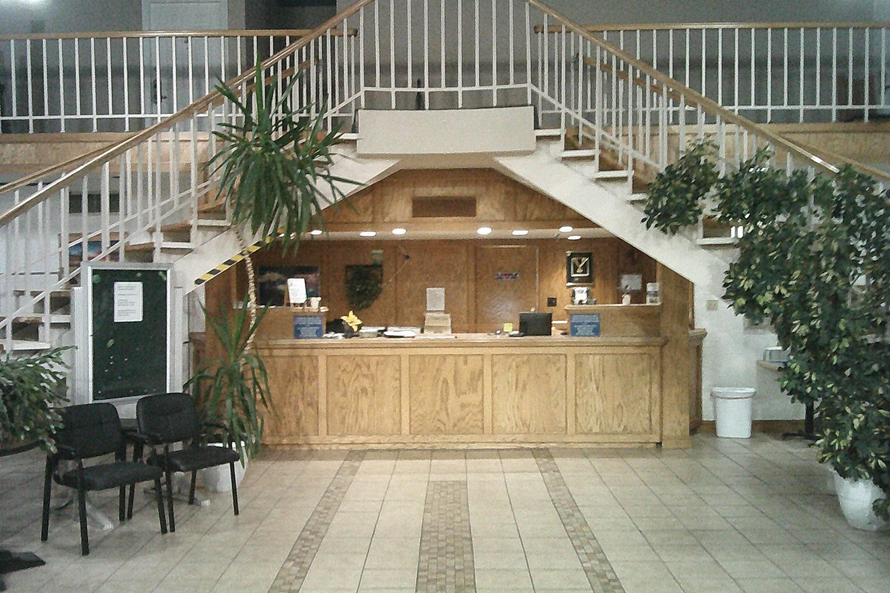 Hotel lobby | Rodeway Inn Roswell