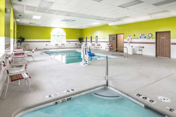 Pool - Quality Inn Raton - I-25, Exit 451