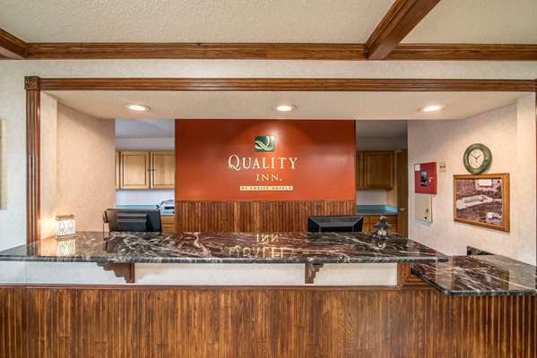  - Quality Inn Raton - I-25, Exit 451
