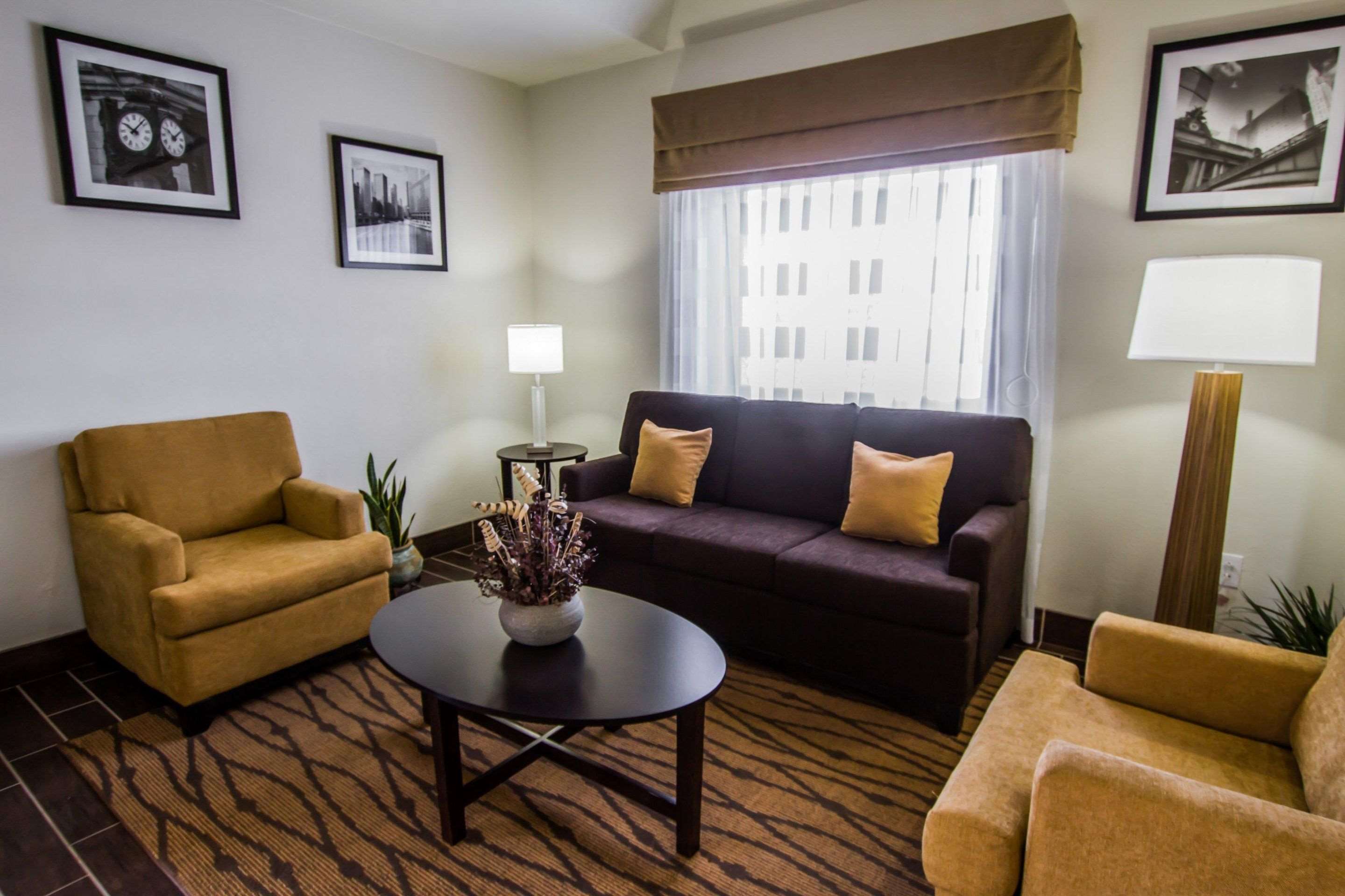 Sitting area | Sleep Inn Gallup