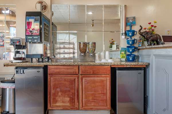 Amenities - Econo Lodge Fallon