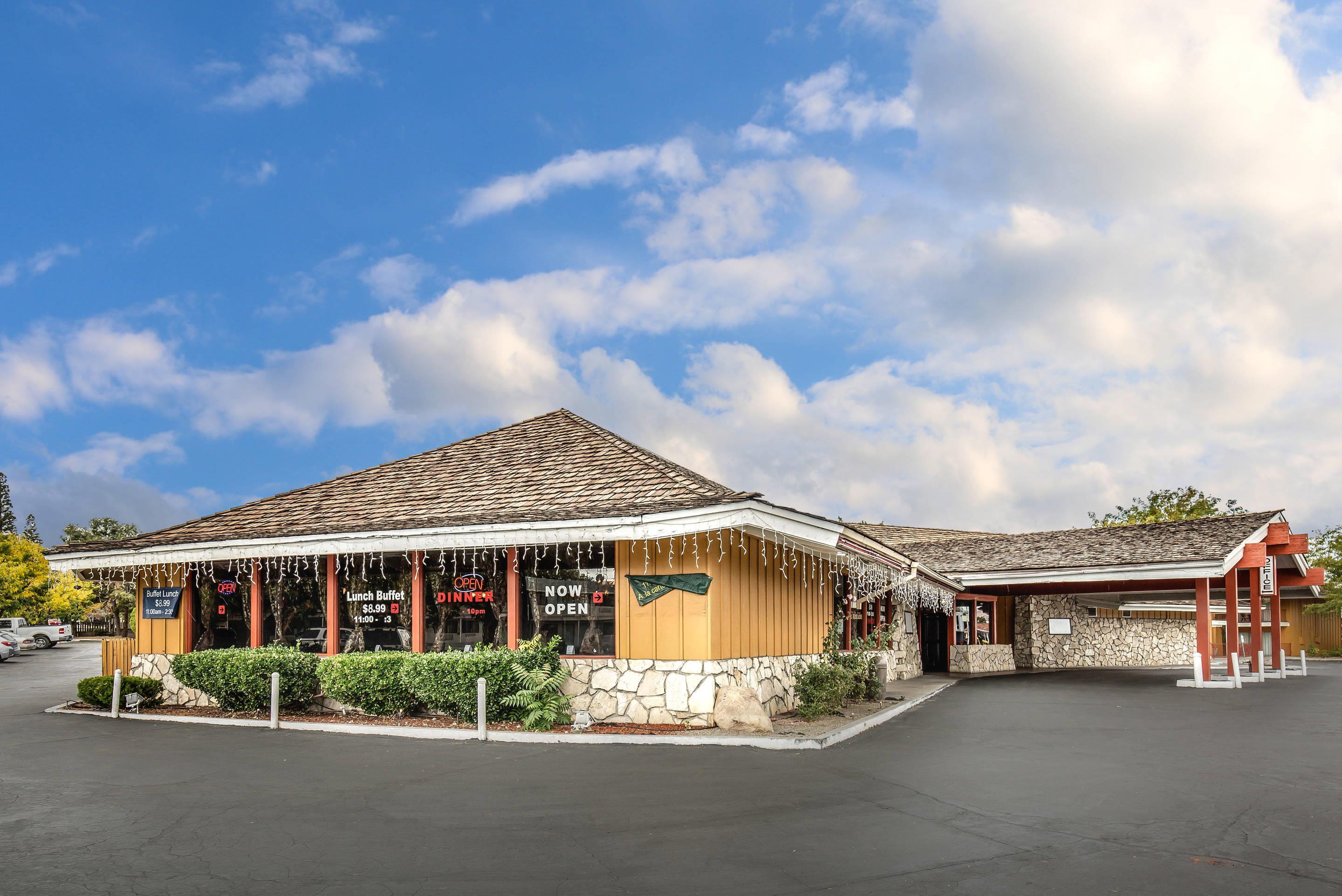 Hotel near popular attractions | Econo Lodge Reno-Sparks Convention Center