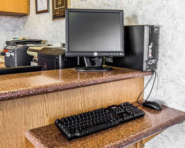 Conference Area - Rodeway Inn Elko