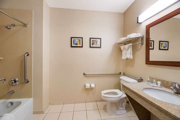  - Comfort Inn & Suites Las Vegas