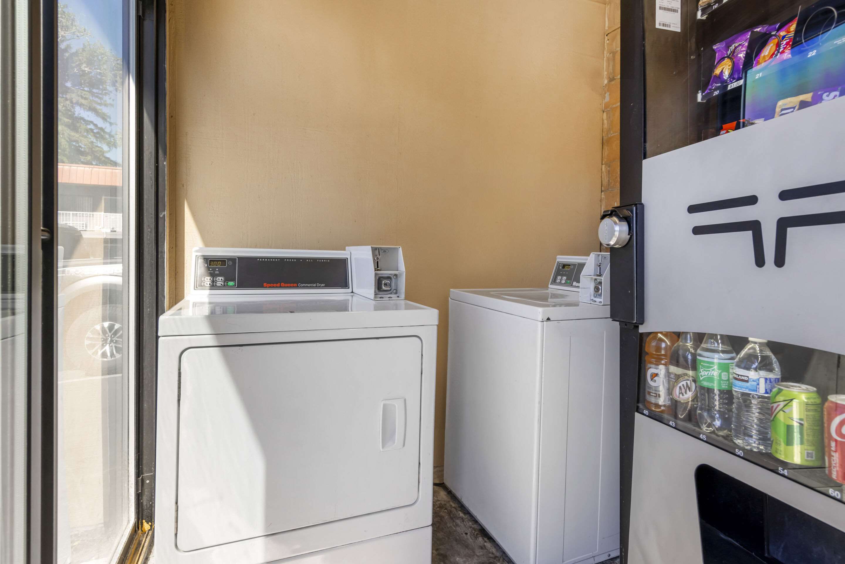 Guest laundry facilities | Rodeway Inn at Nevada State Capitol Carson City