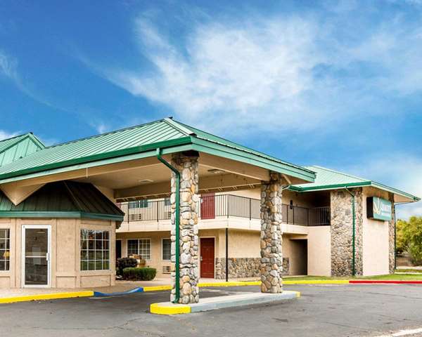 Exterior view - Quality Inn & Suites Minden