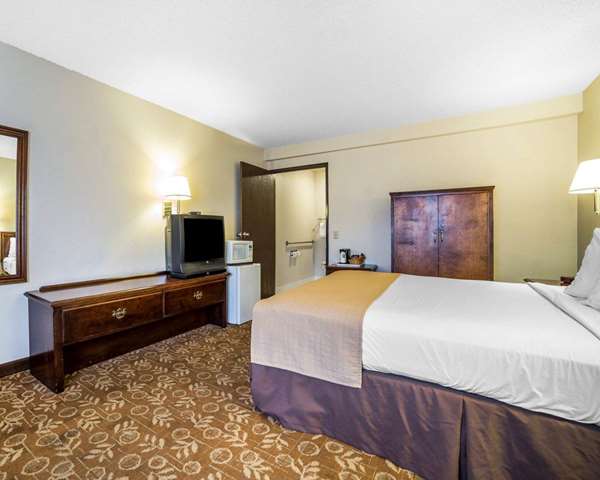  - Quality Inn & Suites Minden