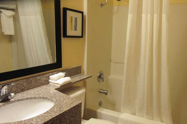 - Quality Inn Fallon