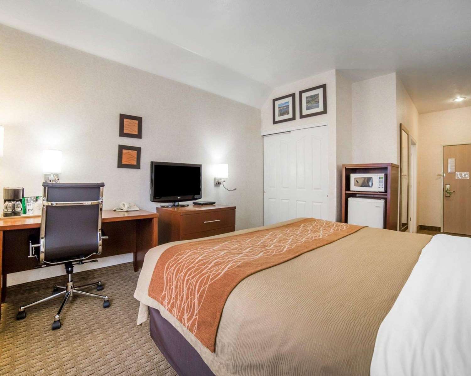 Comfort Inn Elko I80, Exit 303, NV See Discounts