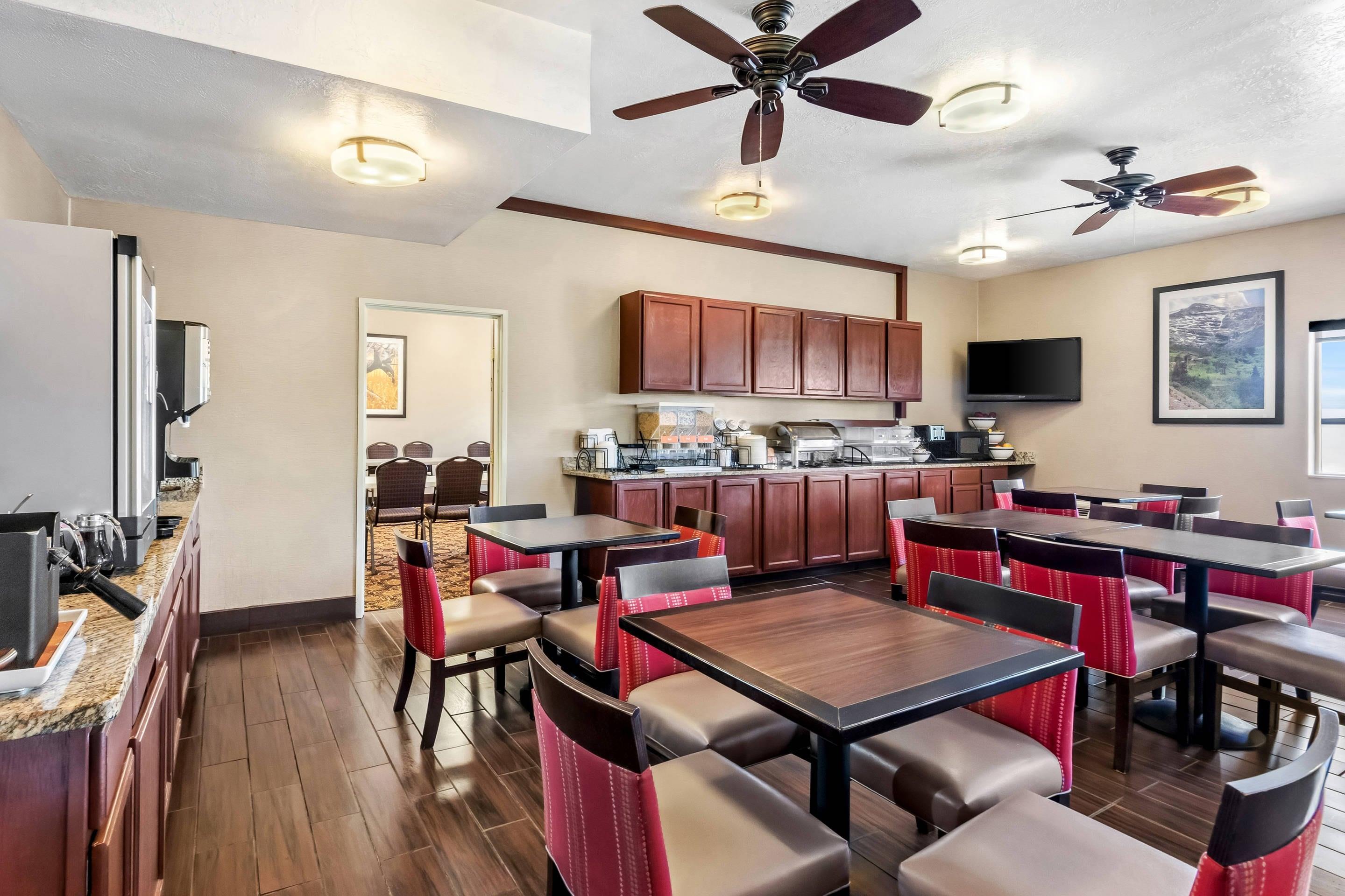 Breakfast area