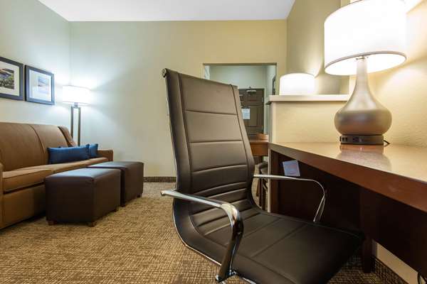  - Comfort Suites Rochester