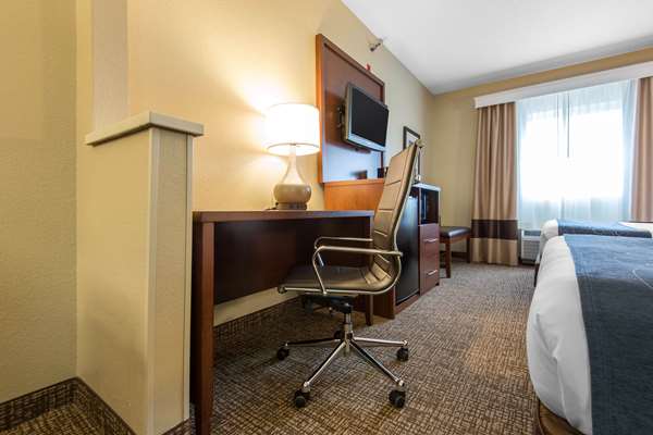  - Comfort Suites Rochester