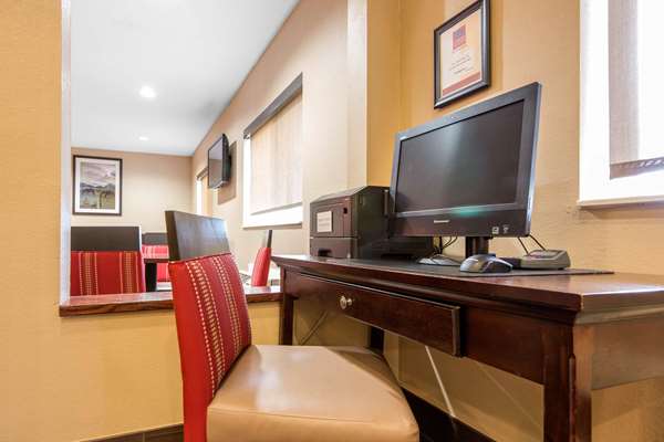 Conference Area - Comfort Suites Rochester