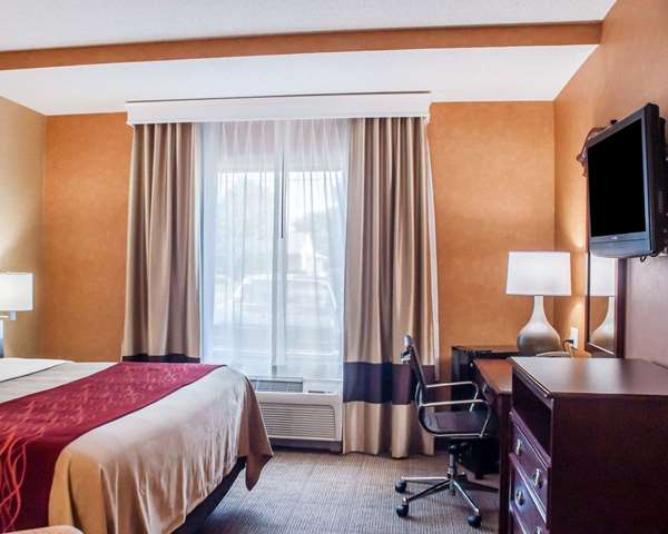  - Quality Inn Cheektowaga - I-190, Exit 1