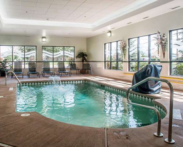 Pool - Quality Inn Cheektowaga - I-190, Exit 1