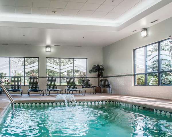 Pool - Quality Inn Cheektowaga - I-190, Exit 1