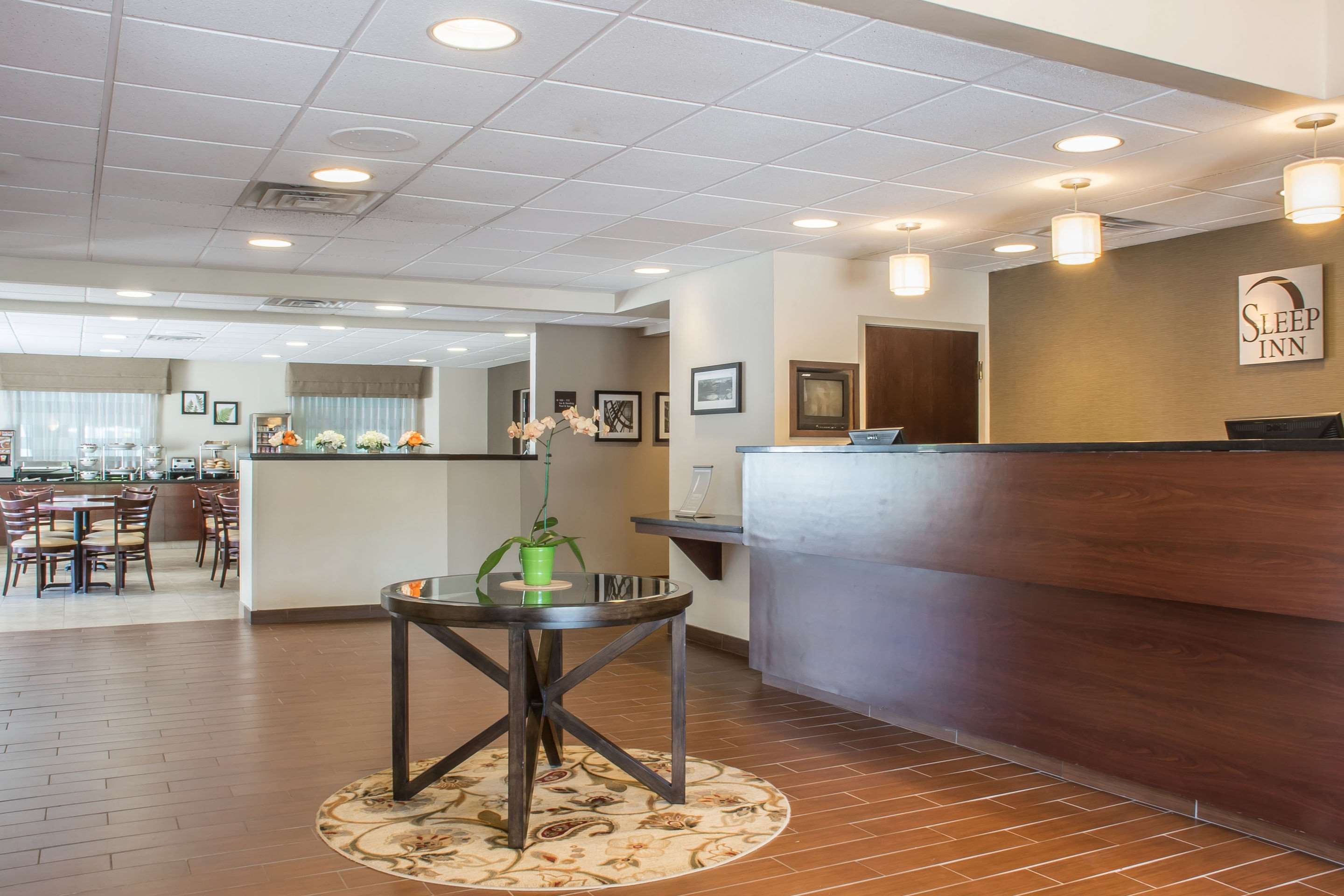Front desk | Sleep Inn