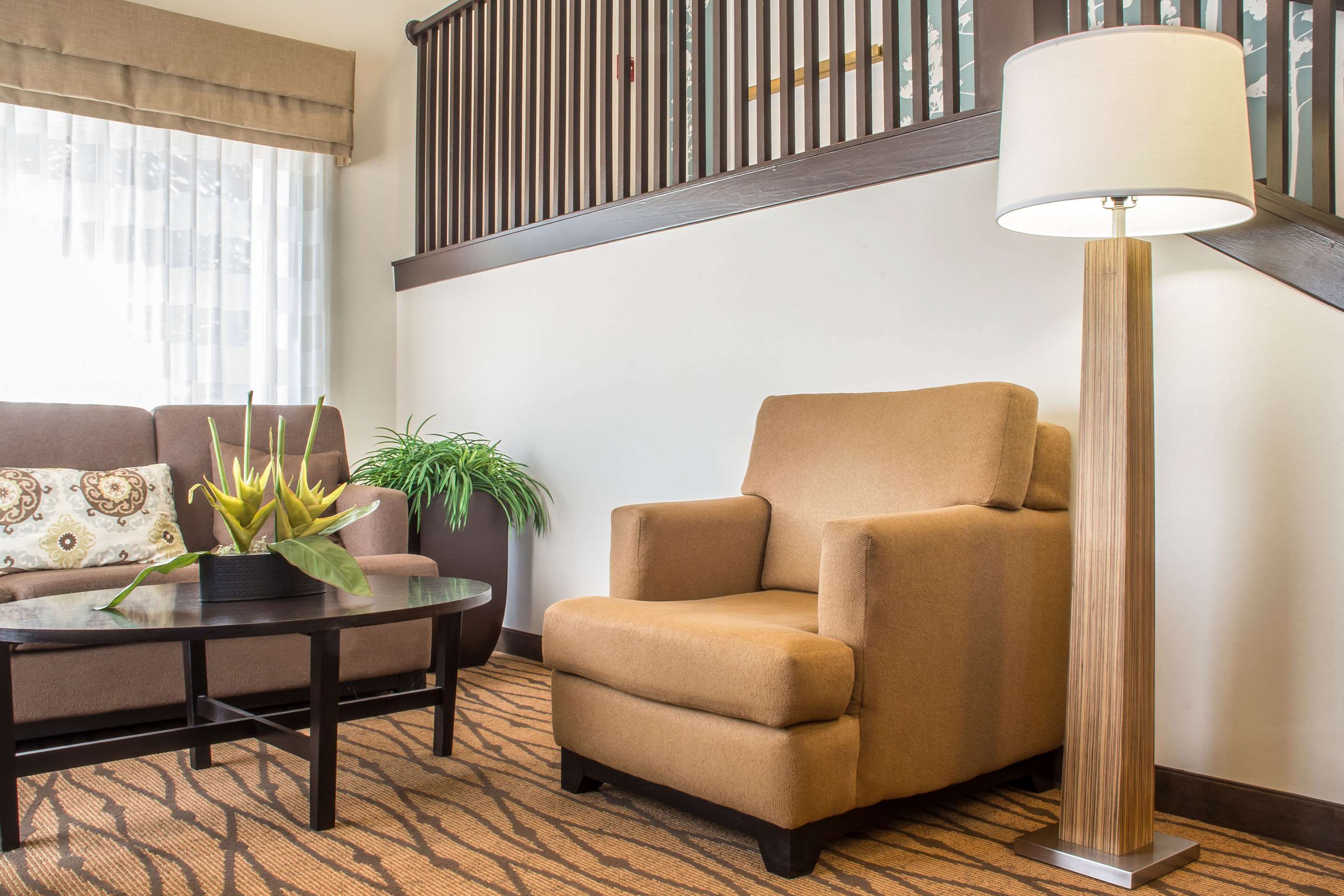 Lobby with sitting area | Sleep Inn