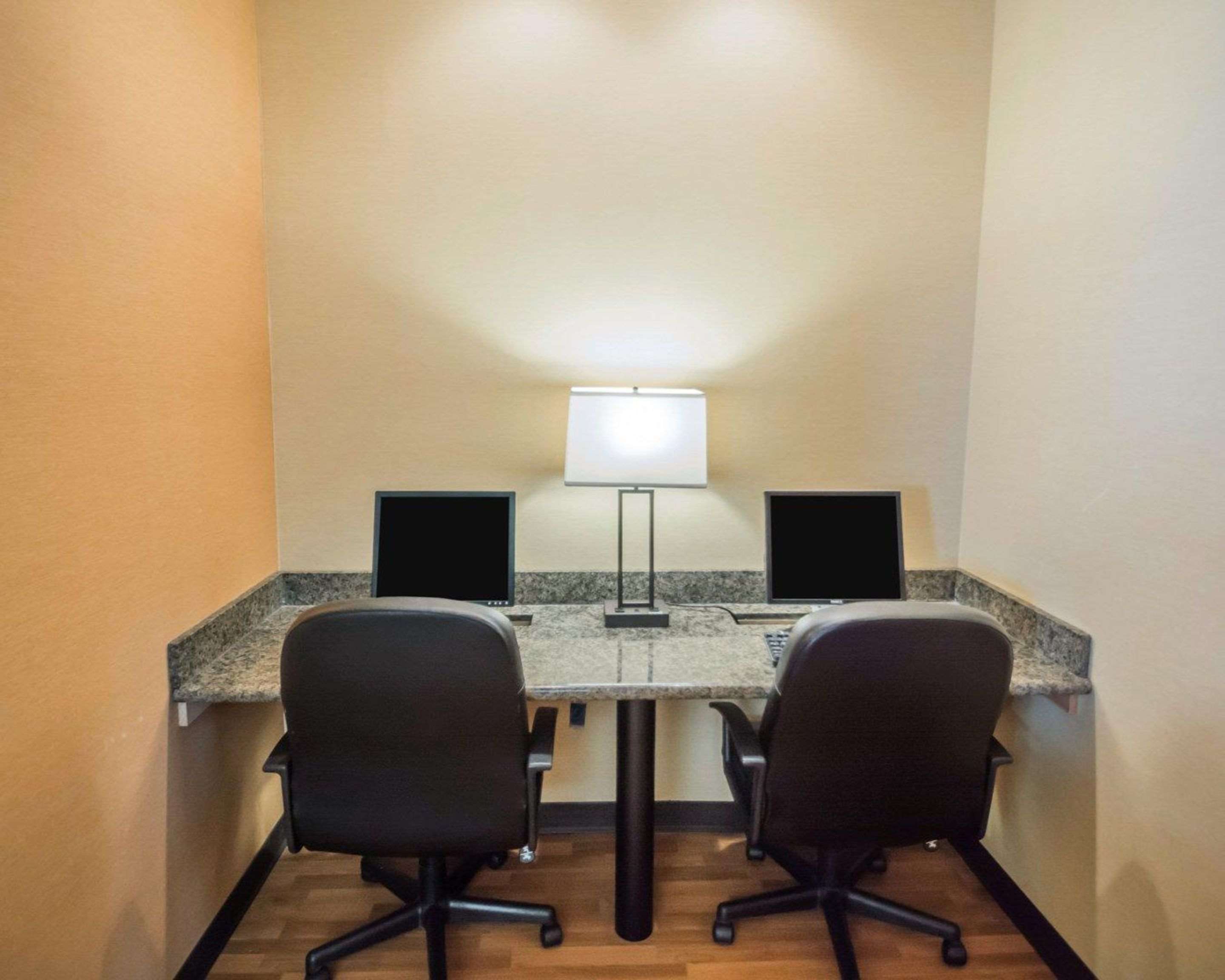 Business center with free wireless Internet access