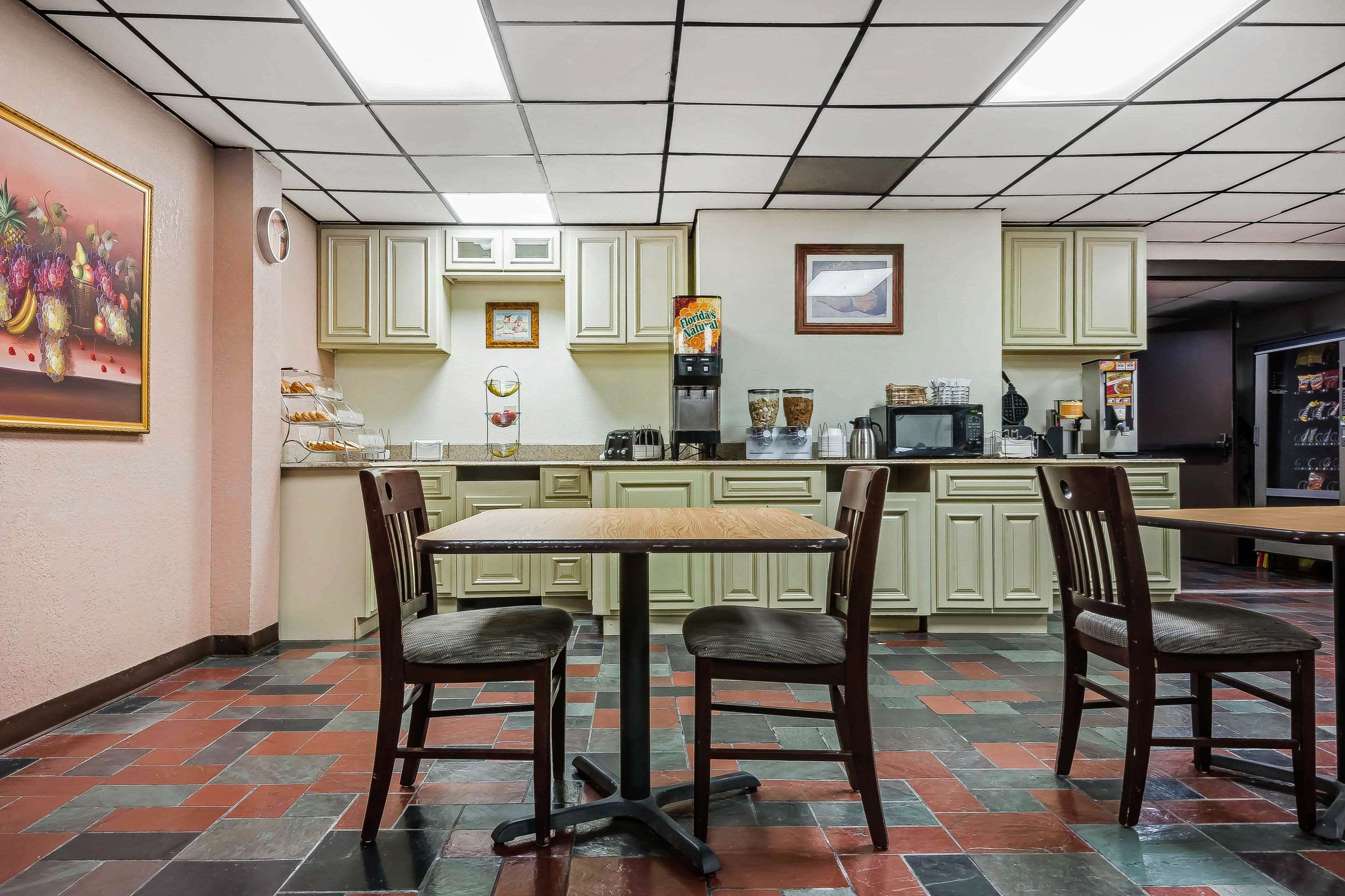 Breakfast area