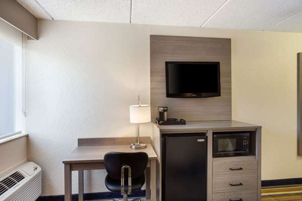  - Quality Inn Central Albany - I-87, Exit 2