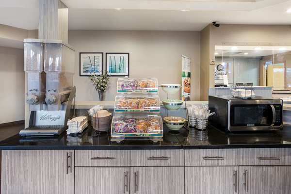 Amenities - Quality Inn Central Albany - I-87, Exit 2