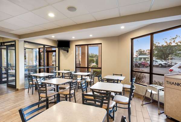 Amenities - Quality Inn Central Albany - I-87, Exit 2