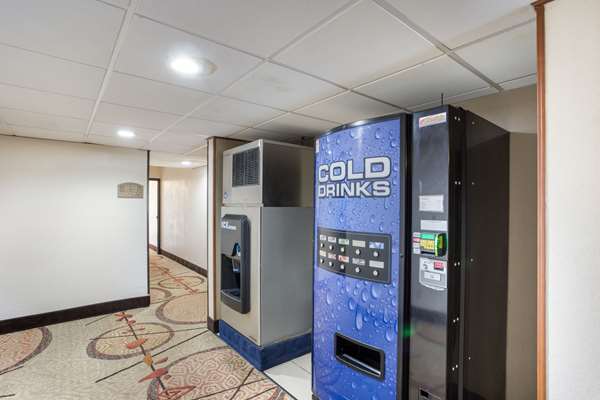  - Quality Inn Central Albany - I-87, Exit 2