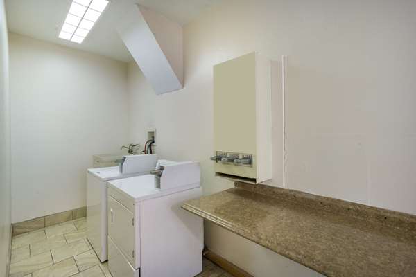 Amenities - Quality Inn Central Albany - I-87, Exit 2