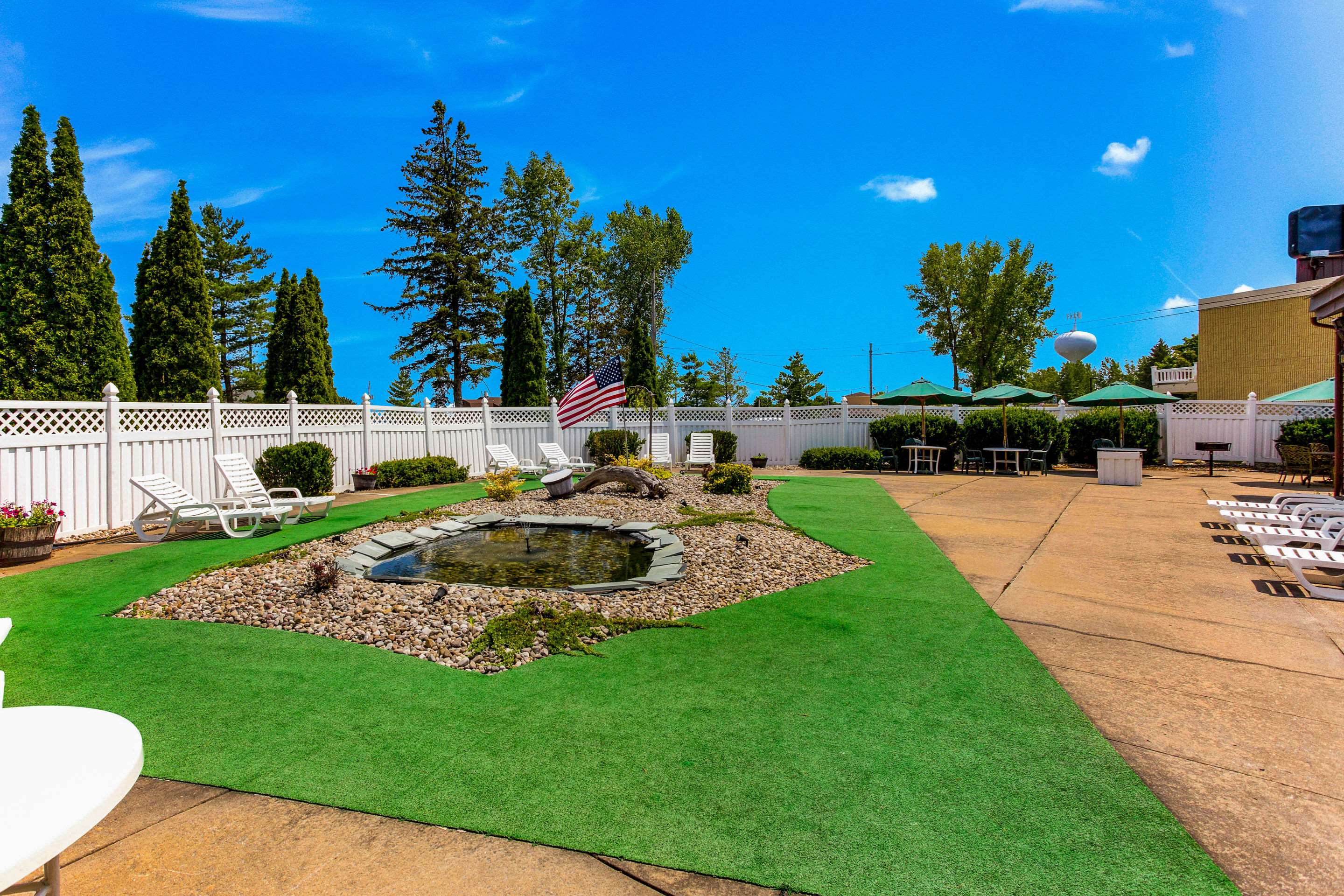 Courtyard | Quality Inn & Suites Plattsburgh